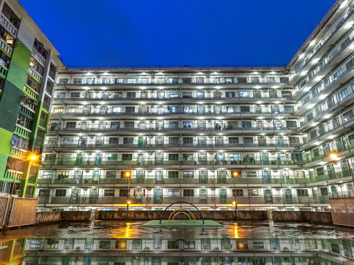 南山邨遊樂場 South Hill Playground