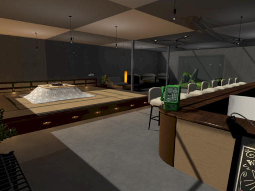 六本木地下アングラ系BAR