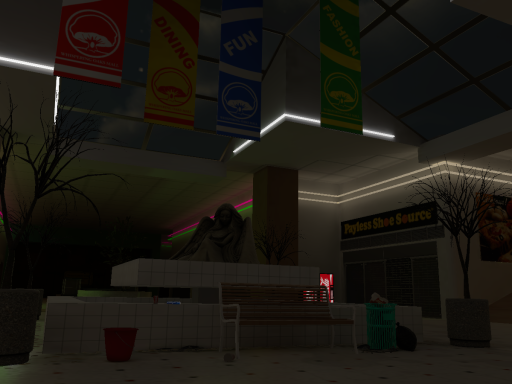 Whispering Oaks Mall - Main Plaza