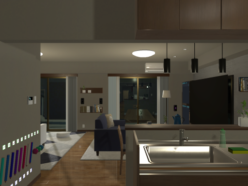 Chuta Apartment（兎邸）