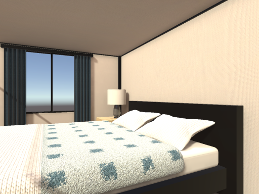 鏡が綺麗なお部屋