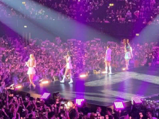 Blackpink fan's room