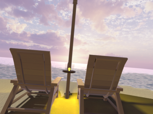 夏天，沙滩与友人