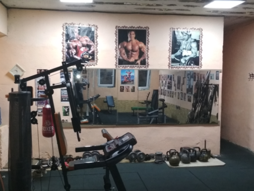 Russian underground gym Barakuda